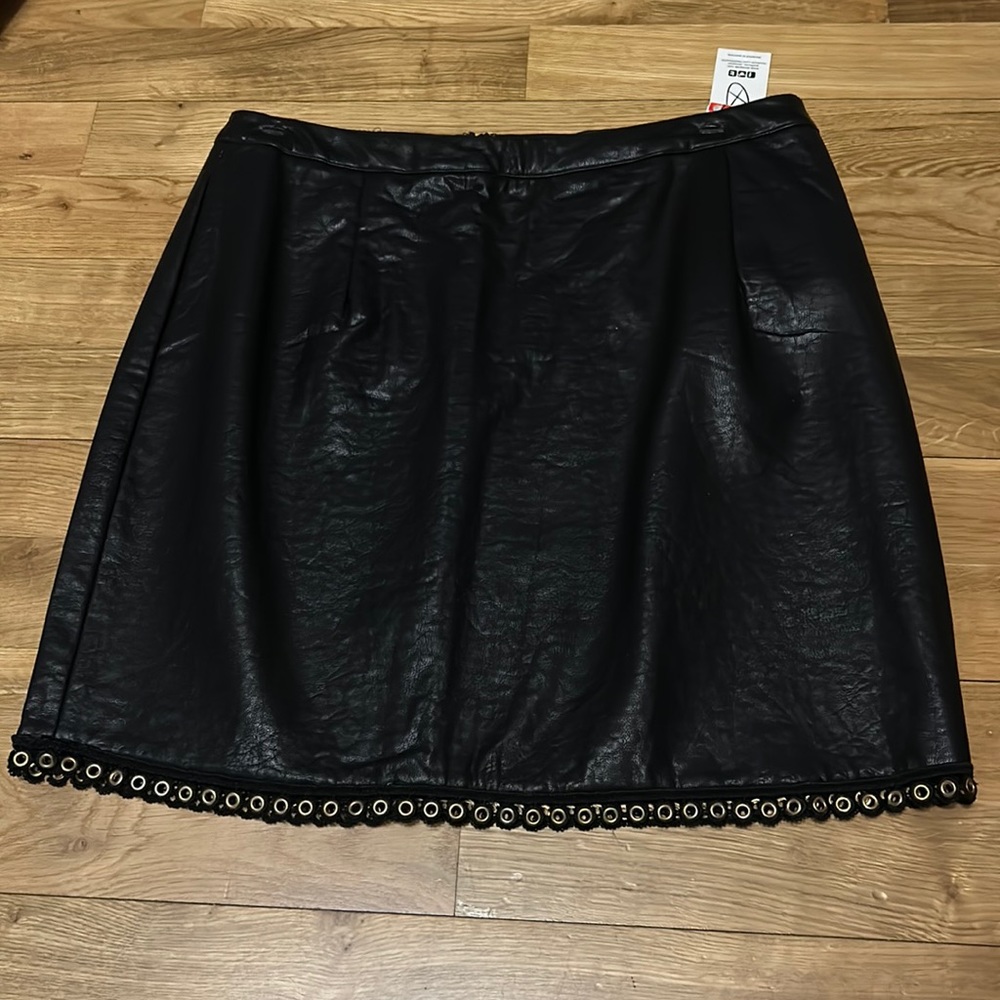 Mink Pink Vegan skirt NWT